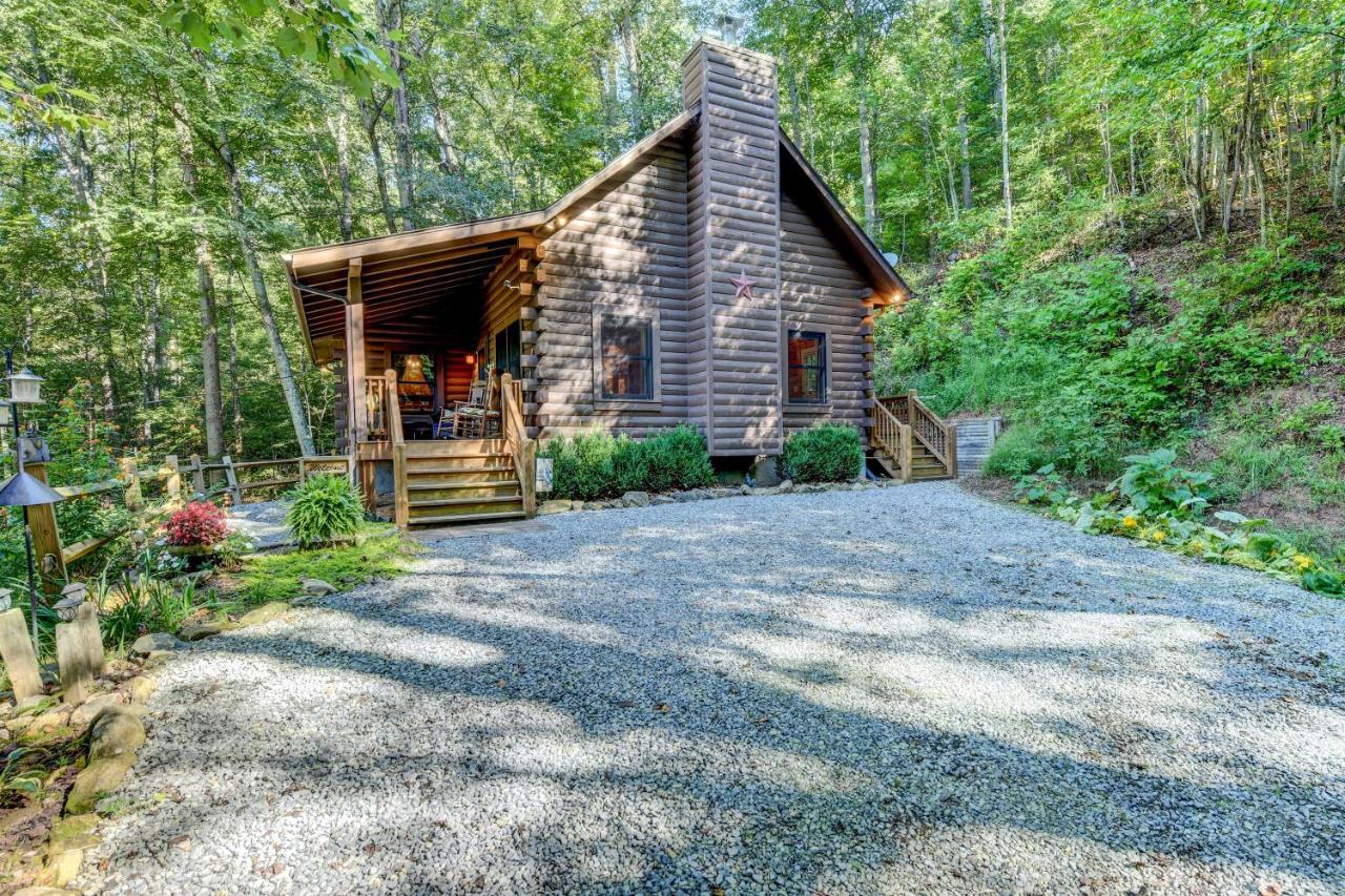 Waynesville Cabin With Covered Deck And Fire Pit! Lake Junaluska Exteriör bild